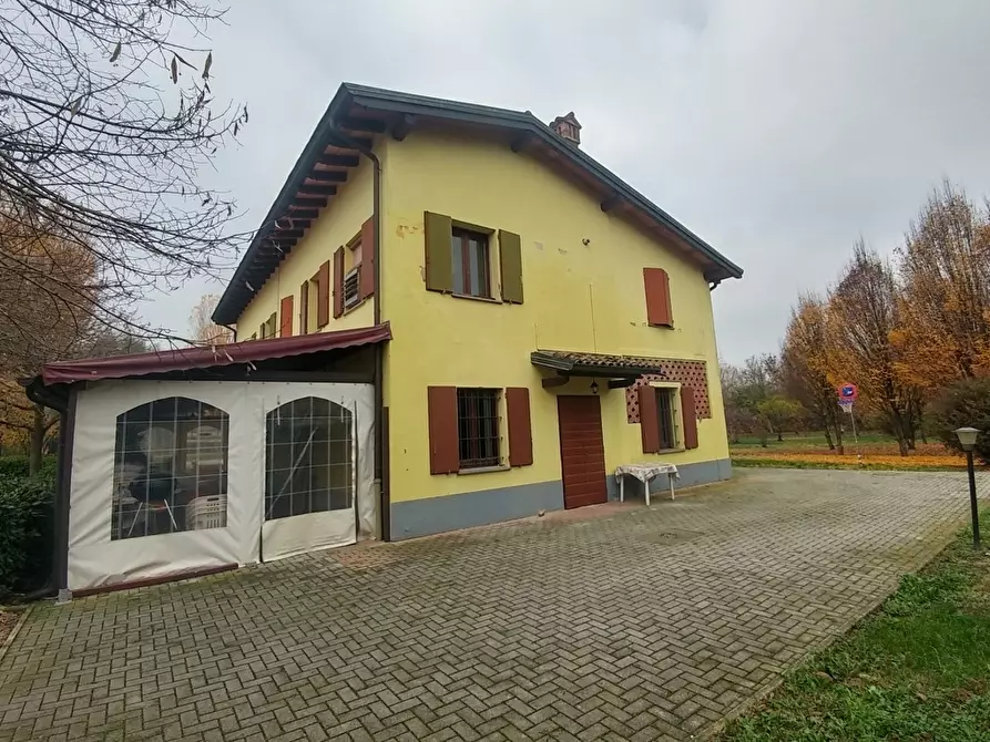 Immagine 10 di Casa bifamiliare in vendita  in Via di Villanova 470 a Modena