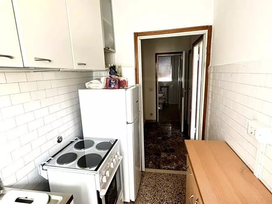 Immagine 5 di Stanza singola in affitto  a Modena