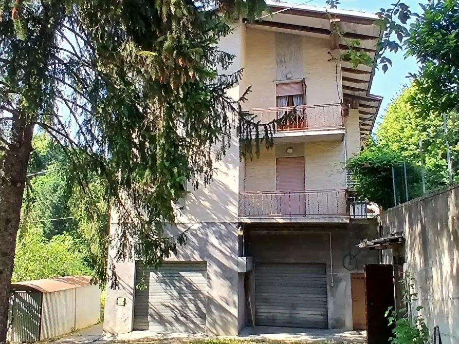 Immagine 1 di Casa trifamiliare in vendita  in Via della Fontana 1 a Zocca