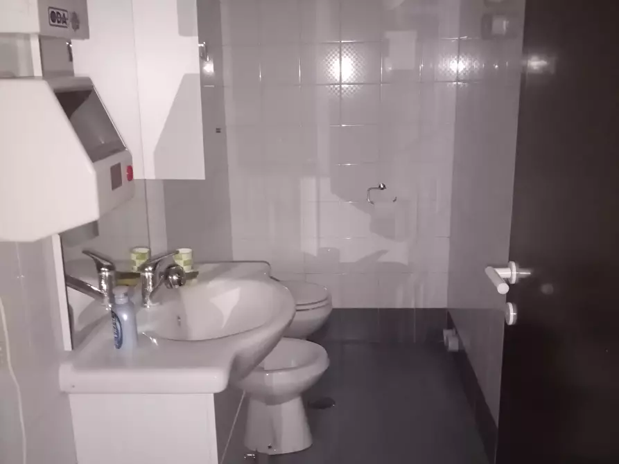 Immagine 6 di Ufficio in affitto  in Via del Rivo 10 a Terni