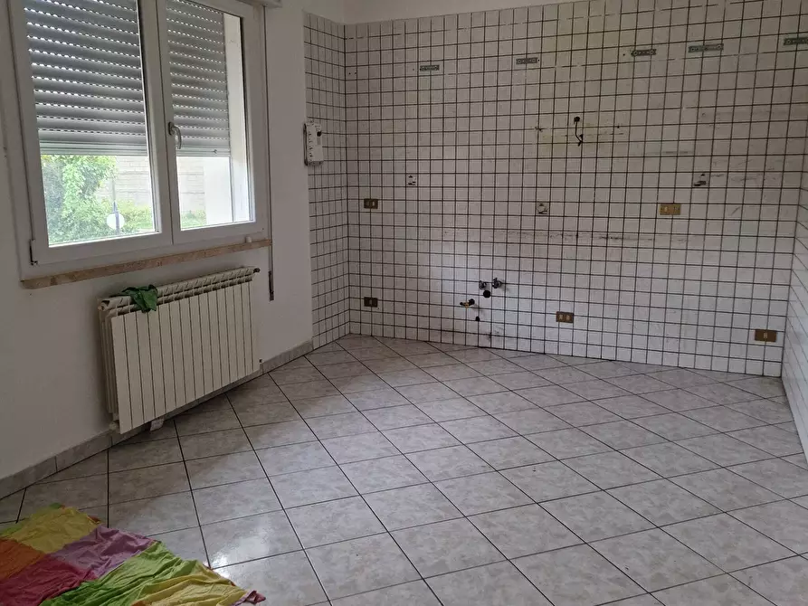 Immagine 8 di Trilocale in affitto  a Costa Di Rovigo