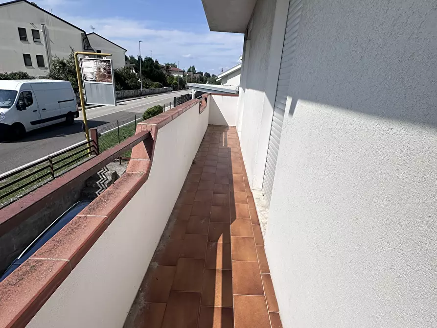 Immagine 2 di Trilocale in affitto  a Rovigo
