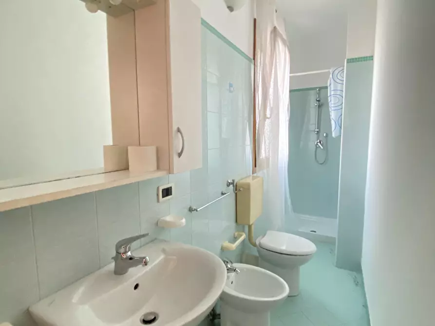 Immagine 10 di Trilocale in vendita  in via zara a Porto Viro