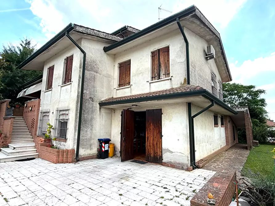 Immagine 3 di Casa indipendente in vendita  a Rovigo