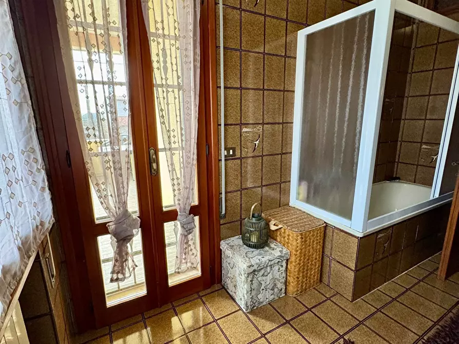 Immagine 8 di Villa in vendita  in Via Pietro Nenni a Bosaro