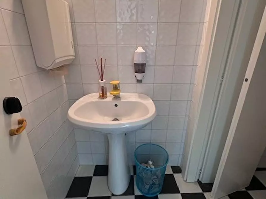 Immagine 5 di Casa indipendente in vendita  a Rovigo