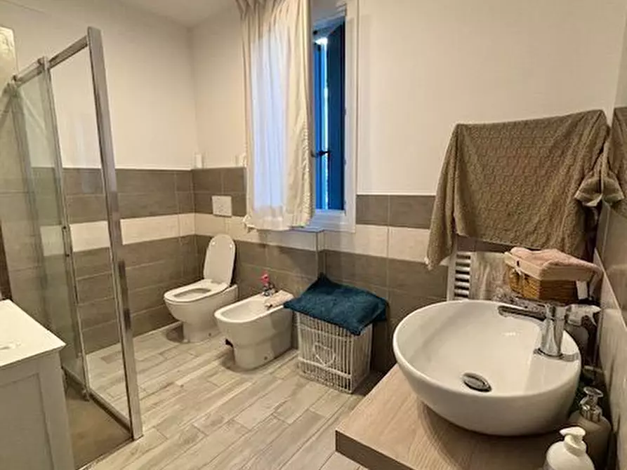 Immagine 6 di Casa bifamiliare in vendita  a Rovigo