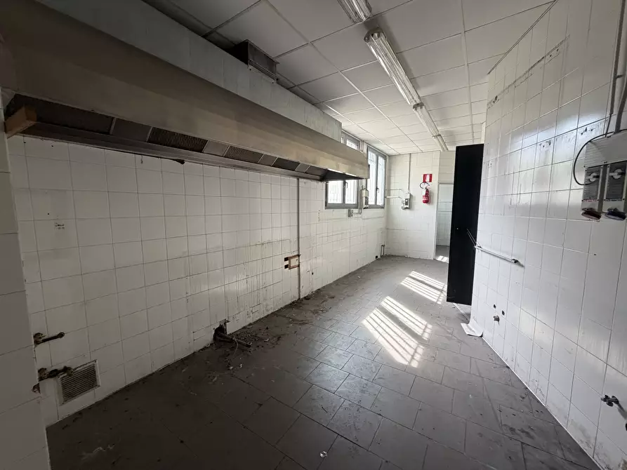 Immagine 9 di Capannone industriale in vendita  in Via Vincenzo Chiarugi 10 a Rovigo