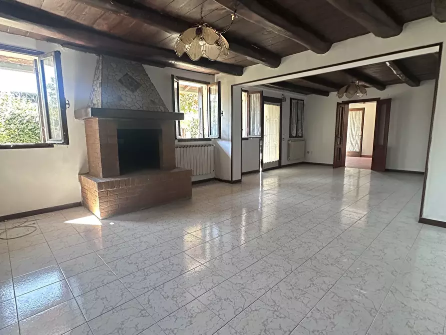 Immagine 11 di Casa indipendente in vendita  a Rovigo