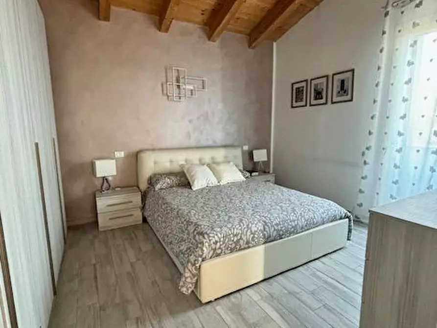 Immagine 8 di Casa bifamiliare in vendita  a Rovigo