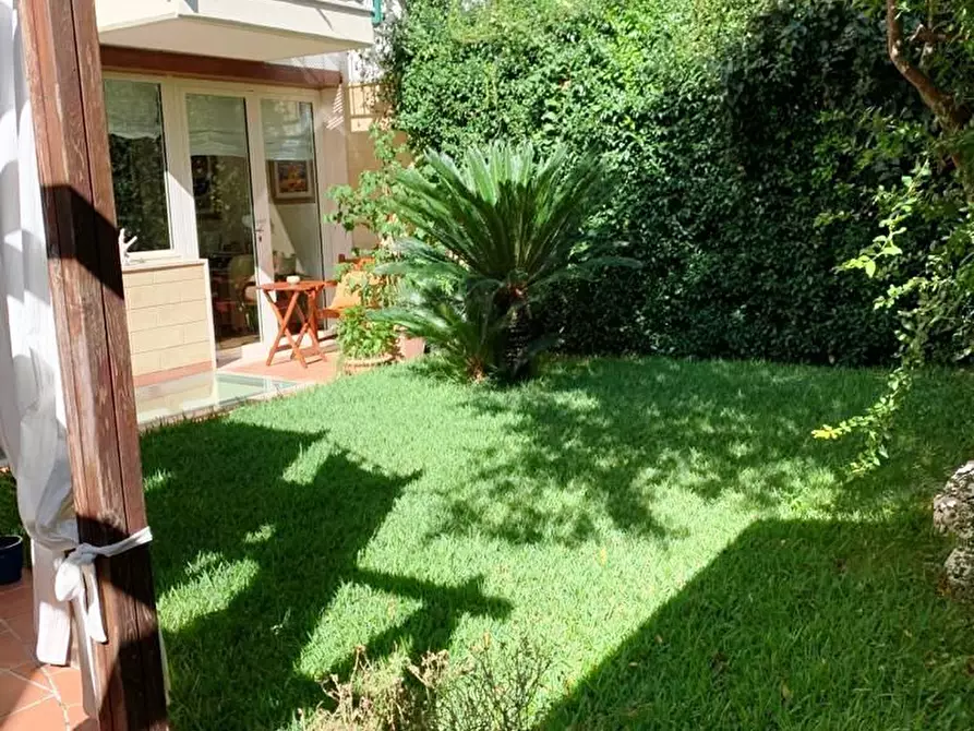 Immagine 1 di Villa in vendita  in Via Angelo Michele Pesce 62 a Casamassima