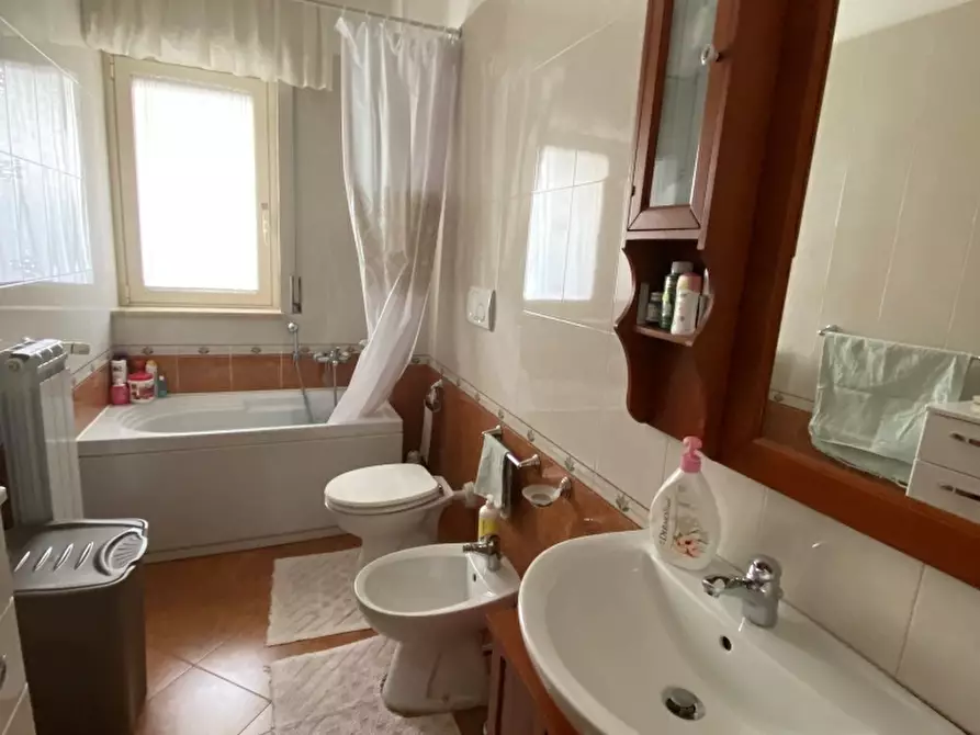 Immagine 3 di Trilocale in vendita  in Via Taranto 18 a Casamassima