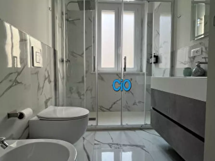 Immagine 8 di Trilocale in vendita  a Bologna