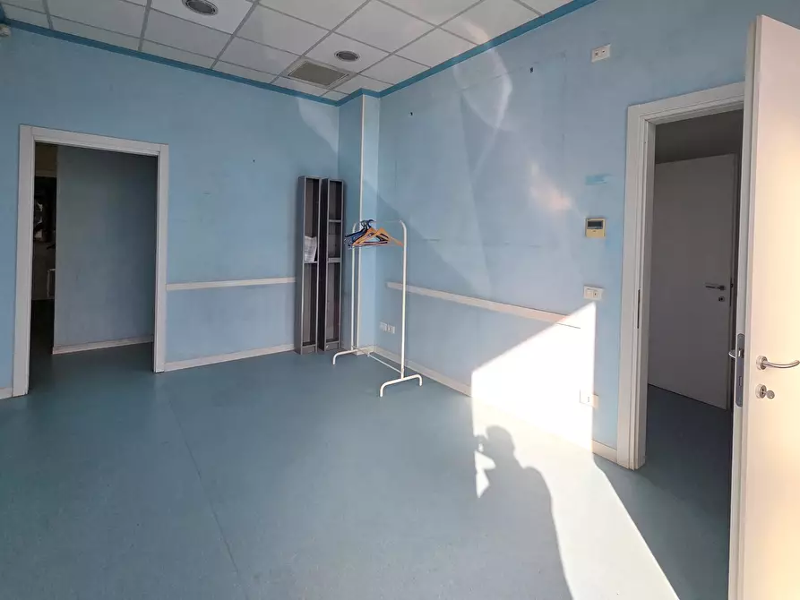 Immagine 9 di Ufficio in vendita  in Via Orzinuovi a Brescia