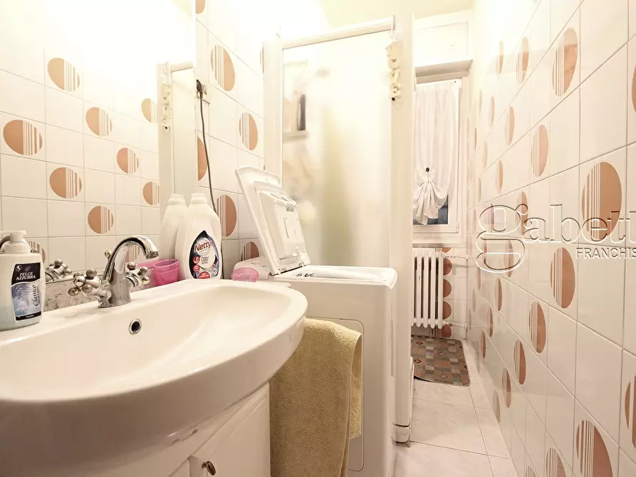 Immagine 29 di Pentalocale in vendita  in Via Cornaggia 20 a Rho