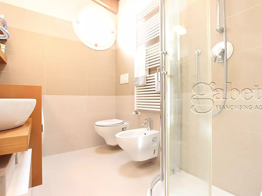 Immagine 20 di Trilocale in vendita  in piazza vittorio emanule a Nerviano