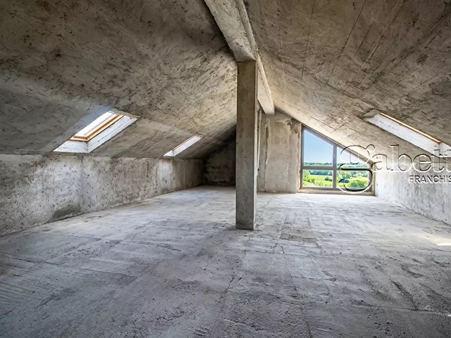 Immagine 40 di Villa in vendita  a Parabiago