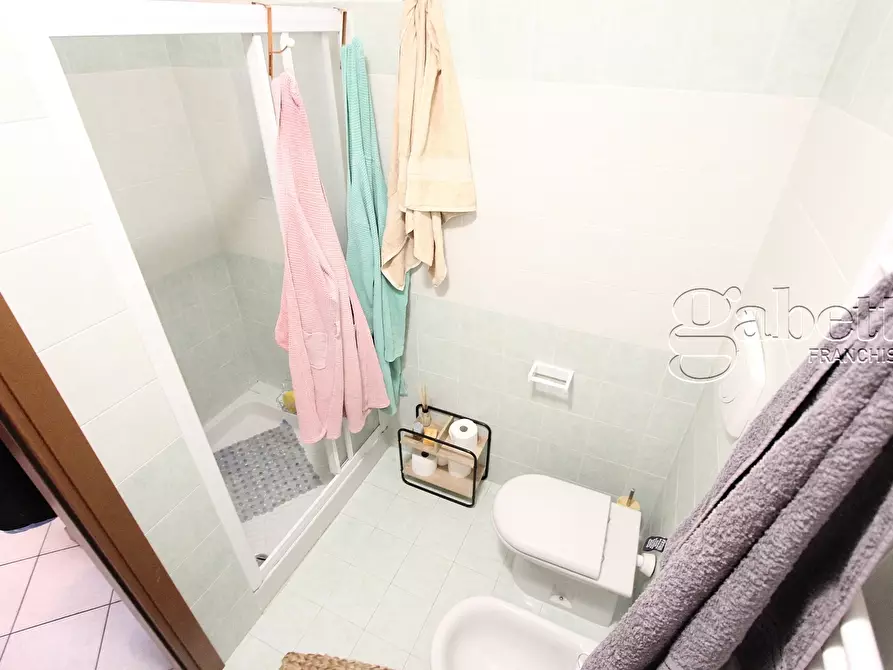 Immagine 21 di Trilocale in vendita  in giacomo leopardi a Lainate