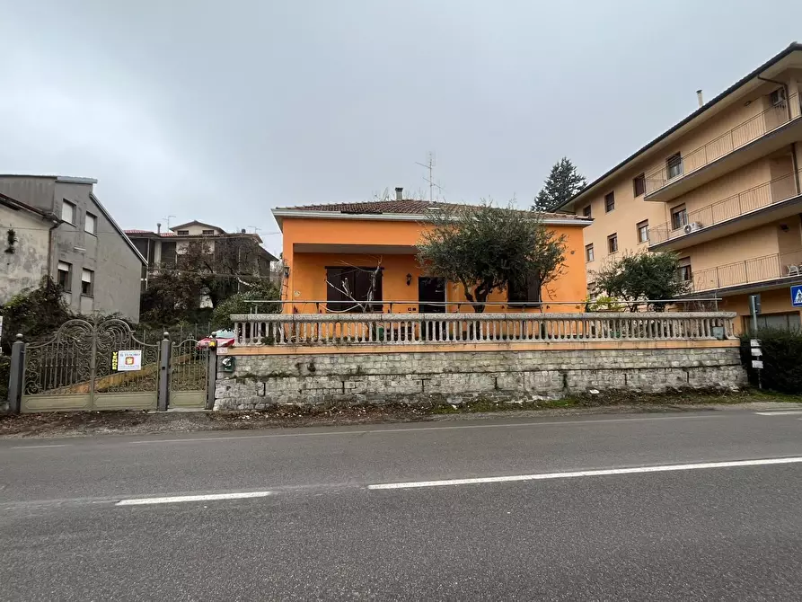 Immagine 2 di Villa in vendita  in Via XXIV Maggio 140 a Novafeltria