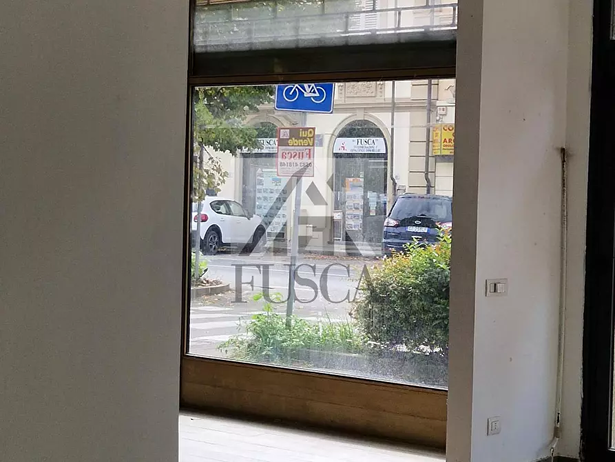 Immagine 9 di Locale commerciale in vendita  in Via Sant'Anna a Lucca