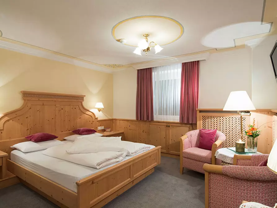 Immagine 1 di Affittacamere in vendita  in Via Vittorio Emanuele II a Lucca