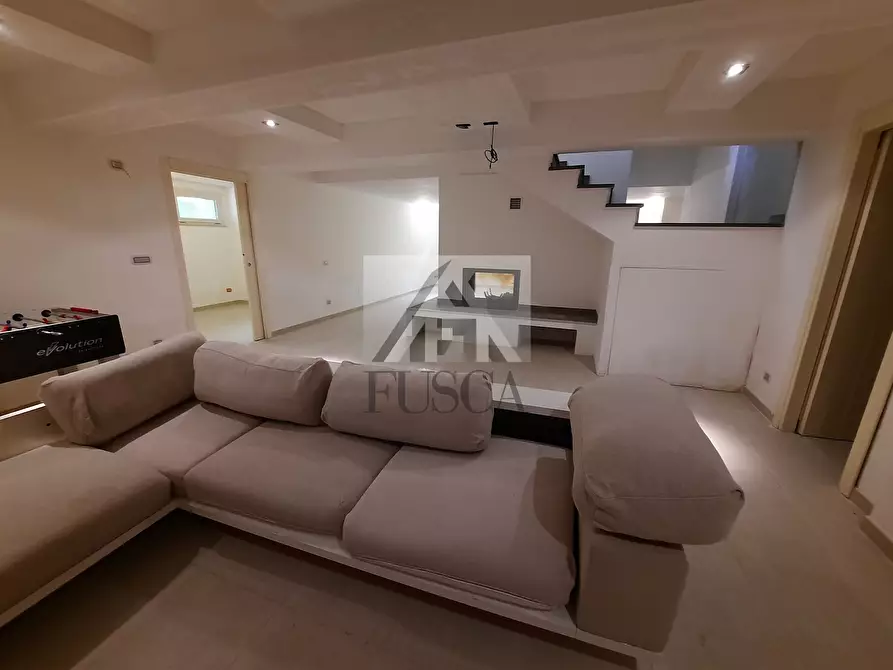 Immagine 35 di Villa in vendita  in Via Sottomonte a Capannori