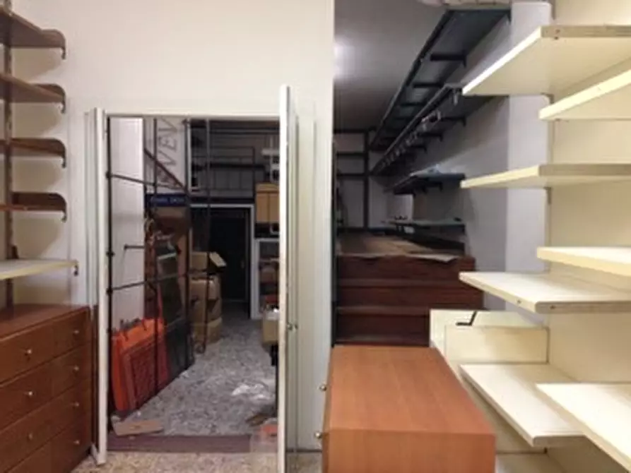 Immagine 8 di Capannone industriale in vendita  in Piazza San Michele a Lucca