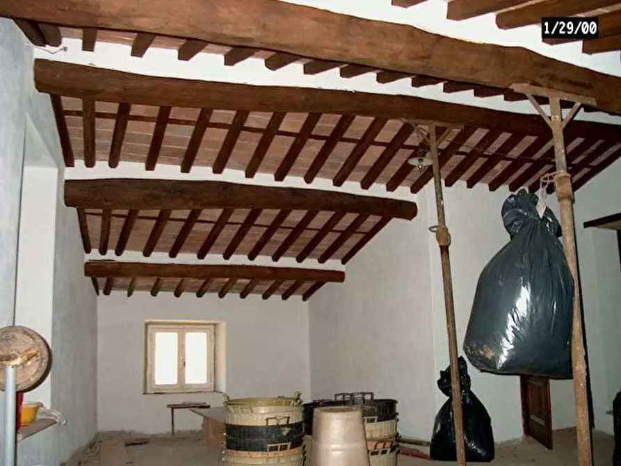 Immagine 30 di Rustico / casale in vendita  in Via Vecchia di Nozzano a Lucca