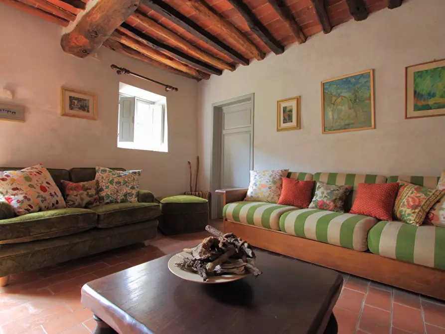 Immagine 11 di Rustico / casale in vendita  in Via di Arliano a Lucca