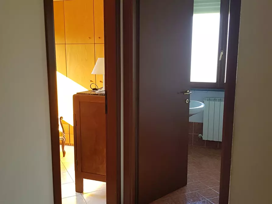 Immagine 3 di Trilocale in vendita  in Via Romana a Capannori