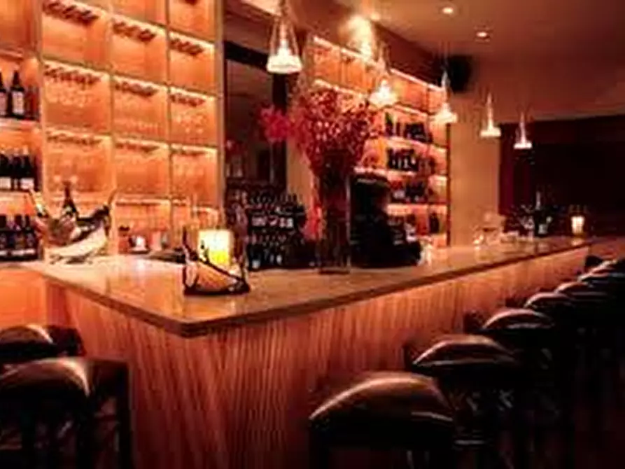 Immagine 7 di Bar / Ristorante in vendita  in piazza san michele a Lucca