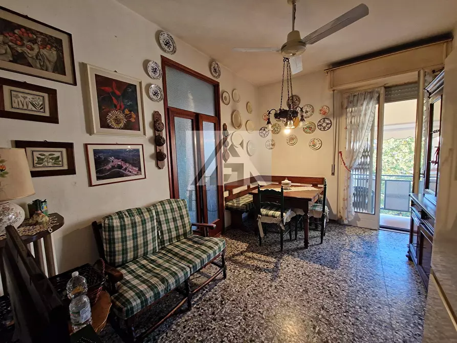 Immagine 4 di Pentalocale in vendita  in Via Don Giorgio Bigongiari a Lucca