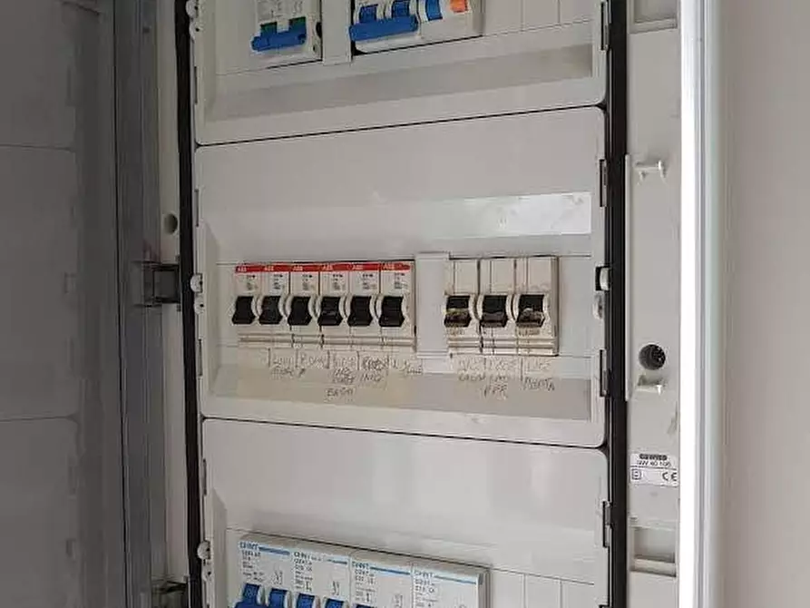 Immagine 15 di Ufficio in affitto  in Via Pesciatina a Capannori