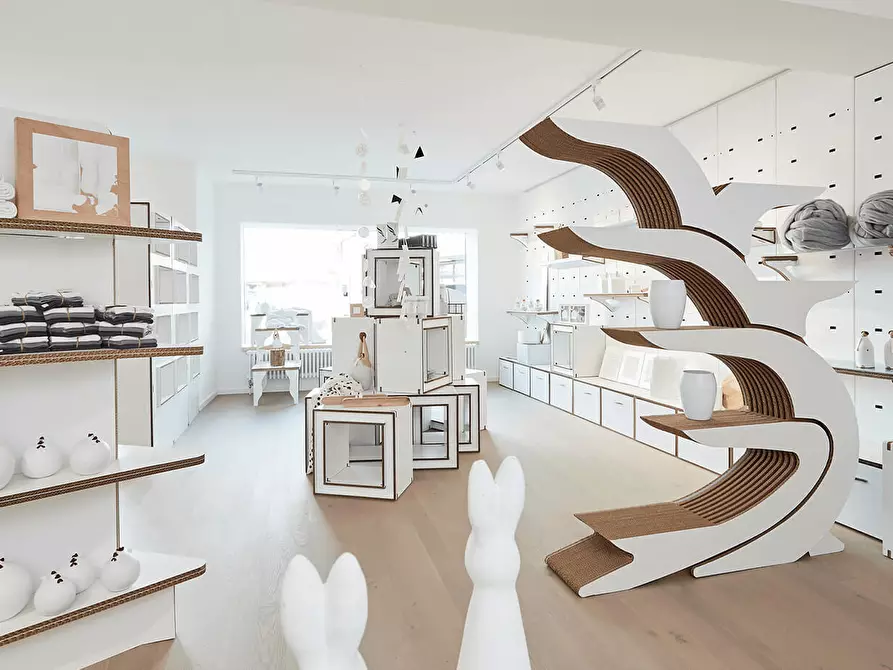 Immagine 9 di Capannone industriale in vendita  in Via Matteo Civitali a Lucca