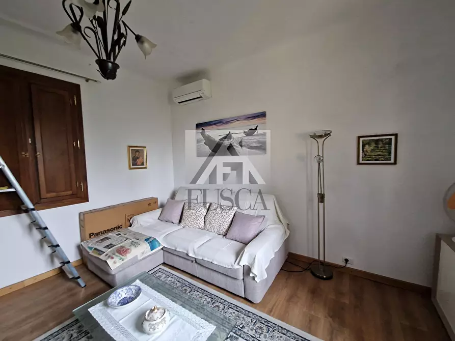 Immagine 8 di Casa indipendente in vendita  a Lucca