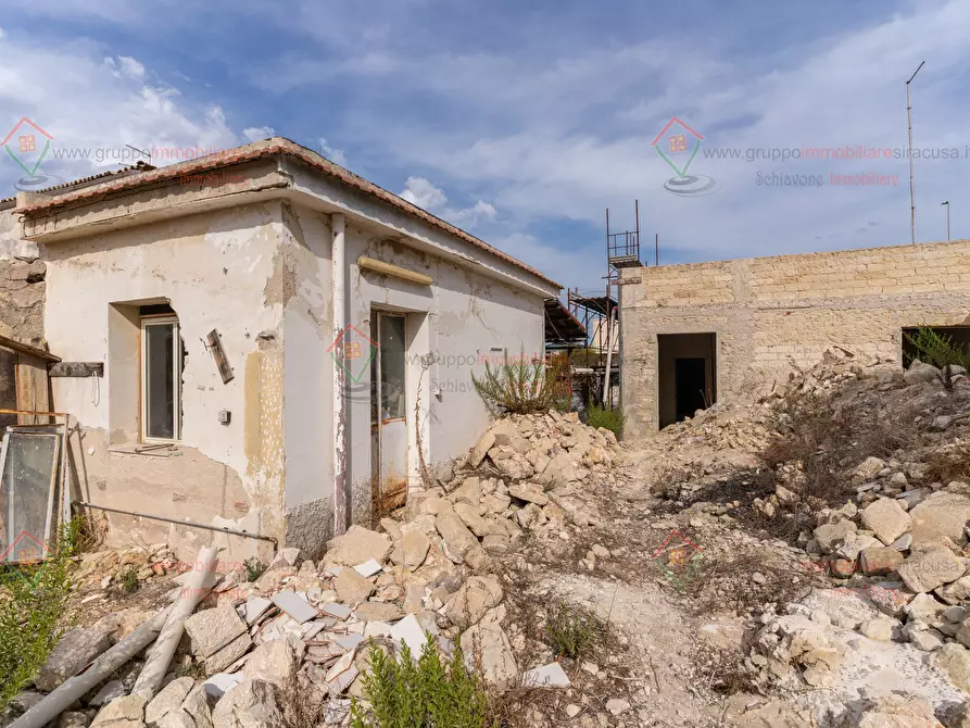 Immagine 20 di Casa indipendente in vendita  a Siracusa