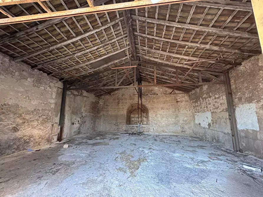 Immagine 6 di Attività artigianale in affitto  a Siracusa