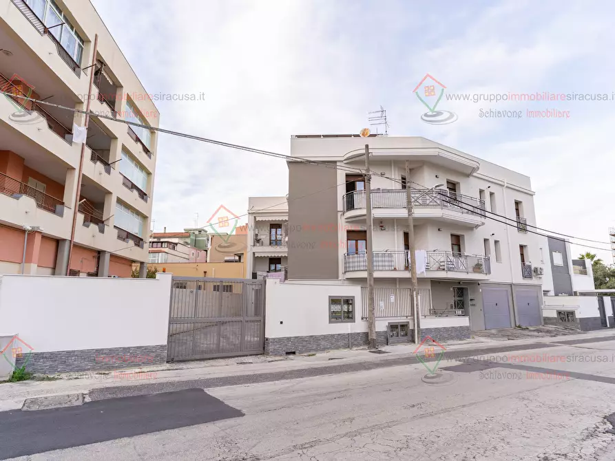 Immagine 32 di Trilocale in vendita  a Siracusa