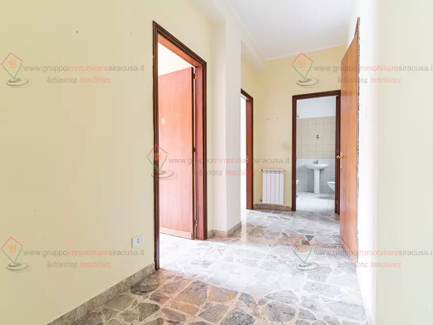 Immagine 8 di Appartamento in vendita  a Siracusa