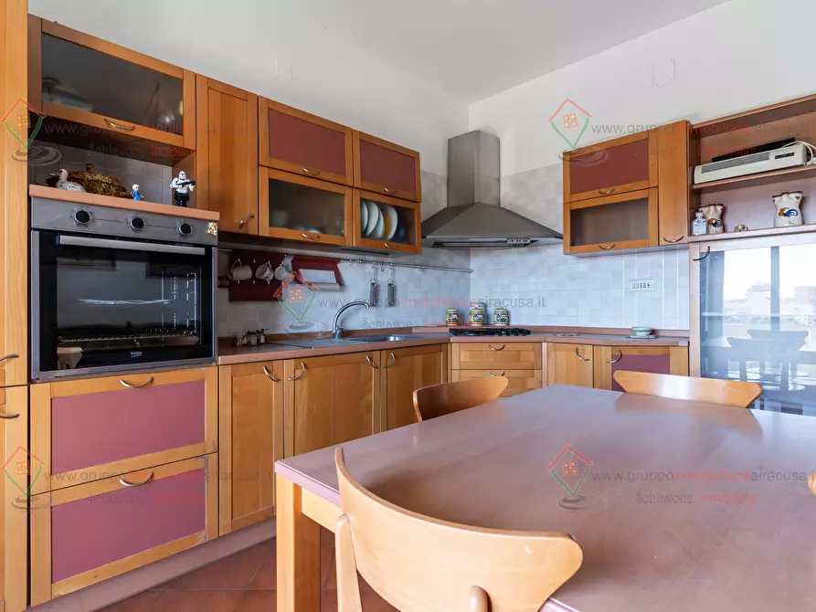 Immagine 14 di Pentalocale in vendita  a Siracusa