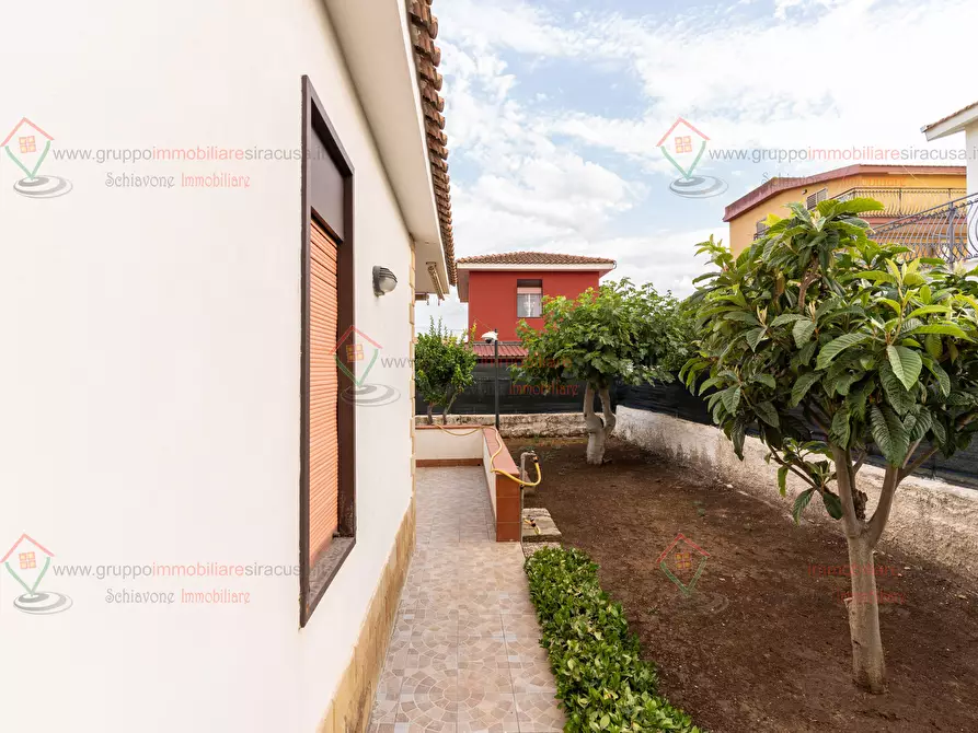 Immagine 20 di Casa indipendente in vendita  a Siracusa