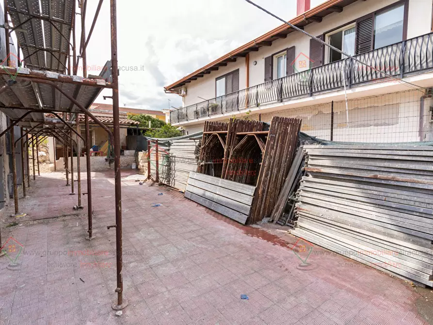Immagine 23 di Casa indipendente in vendita  a Siracusa