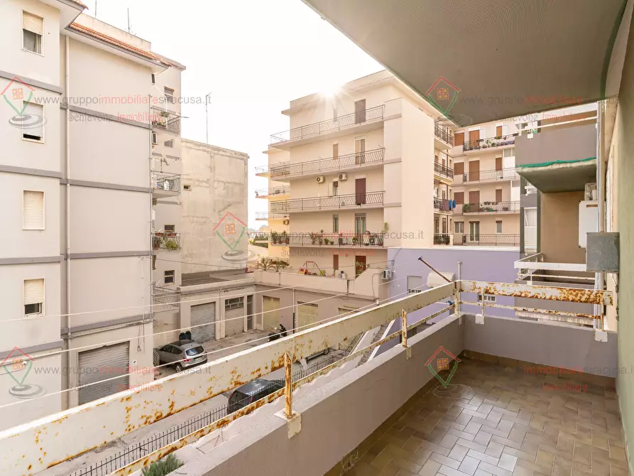 Immagine 2 di Trilocale in vendita  a Siracusa