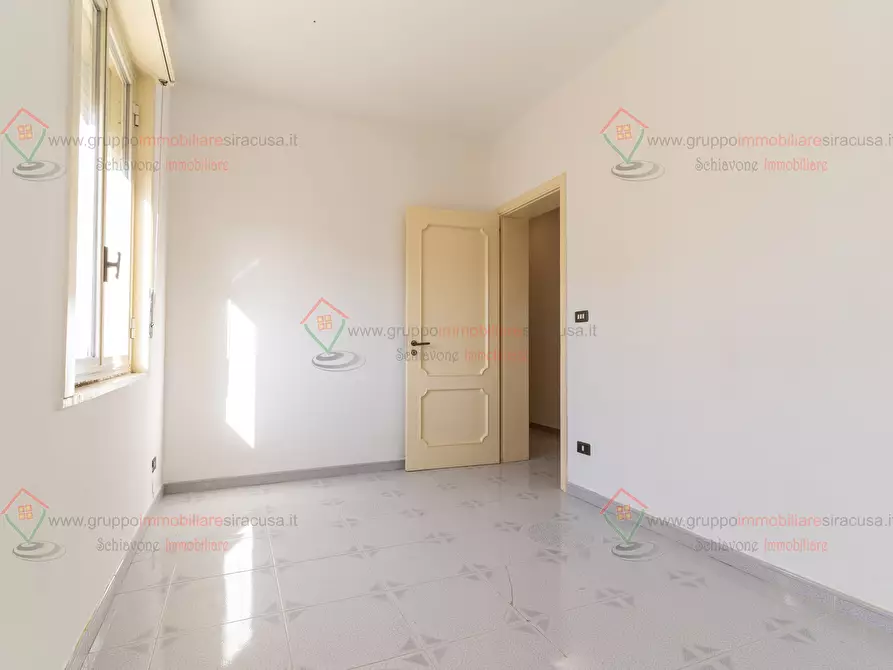 Immagine 16 di Attico in vendita  a Floridia