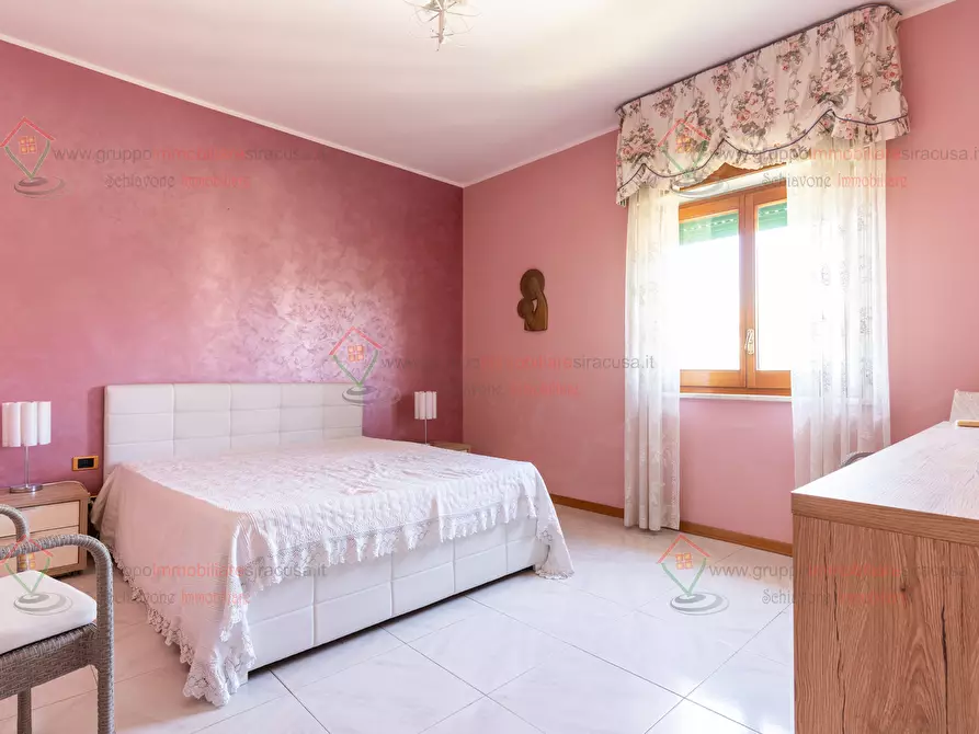 Immagine 15 di Pentalocale in vendita  a Siracusa