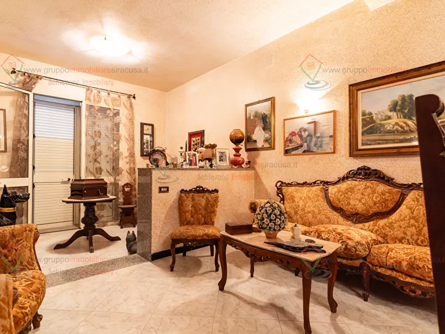 Immagine 7 di Villa in vendita  a Siracusa