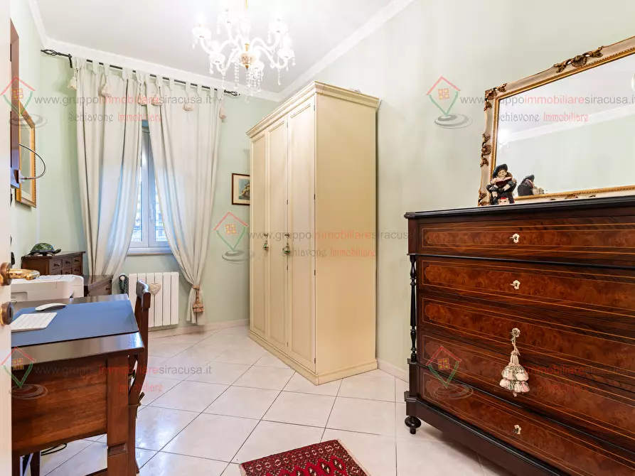 Immagine 17 di Pentalocale in vendita  a Siracusa