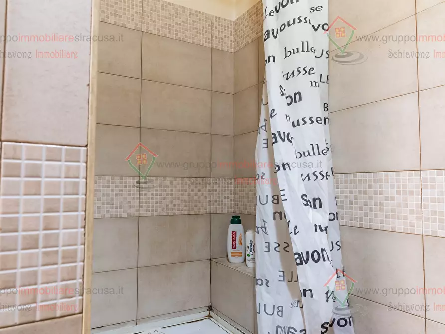 Immagine 12 di Trilocale in vendita  a Siracusa