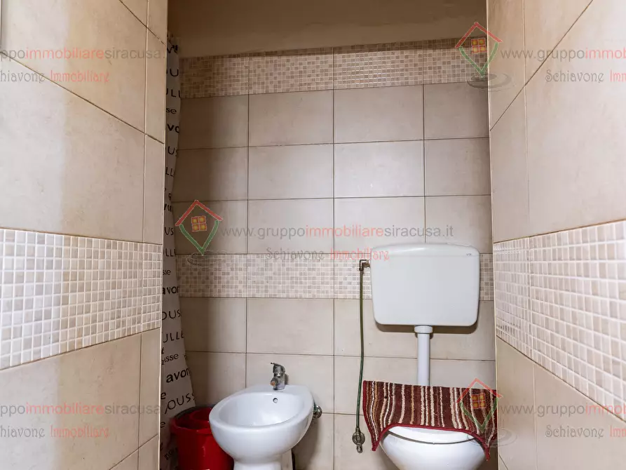 Immagine 11 di Trilocale in vendita  a Siracusa