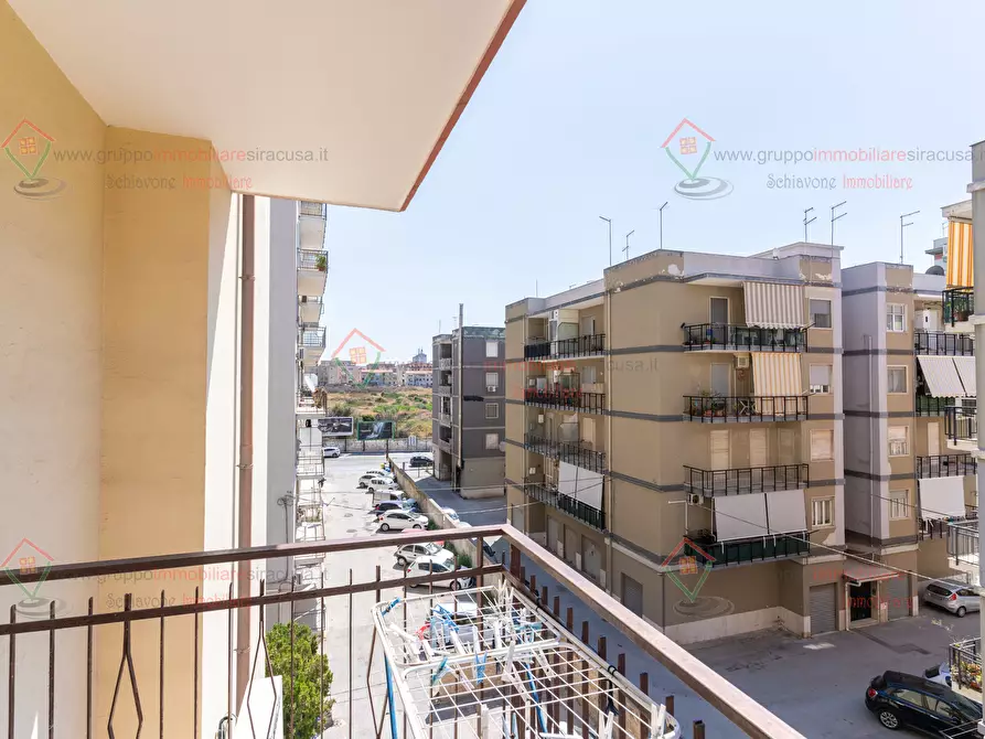 Immagine 21 di Pentalocale in vendita  a Siracusa